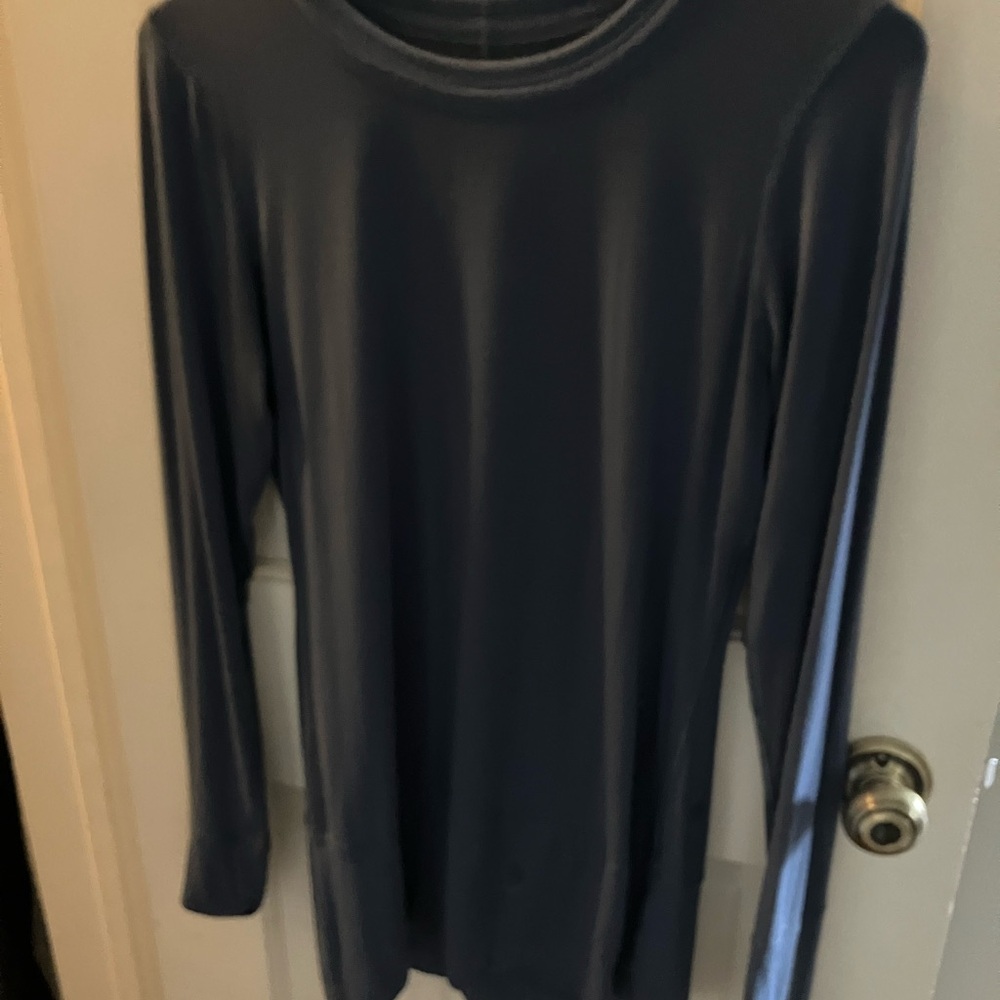 Full length lululemon shirt